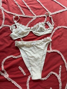 Princess Polly White Floral Embroidered Underwire Bikini Set